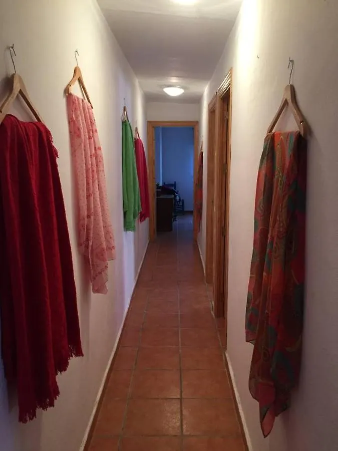 Almayate Hippie Shack 0*, Almayate Bajo